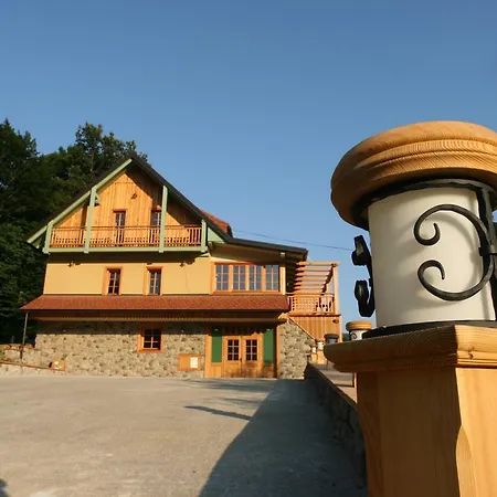 Les With Hot Tub & Sauna * Brezice