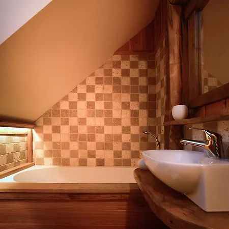 Les With Hot Tub & Sauna * Brežice