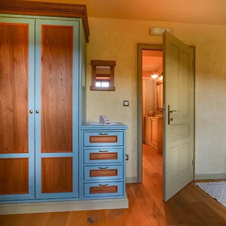 Villa Les With Hot Tub & Sauna Brezice