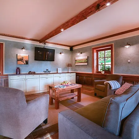 Villa Les With Hot Tub & Sauna Brezice