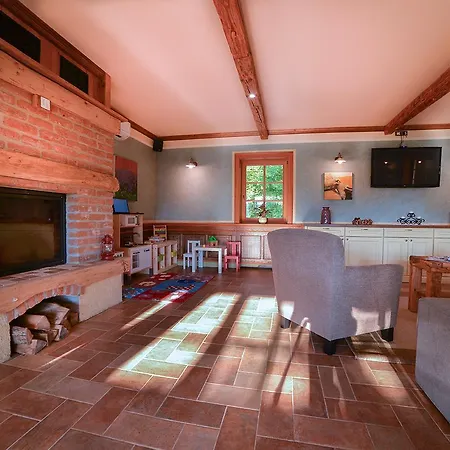 Villa Les With Hot Tub & Sauna Brezice