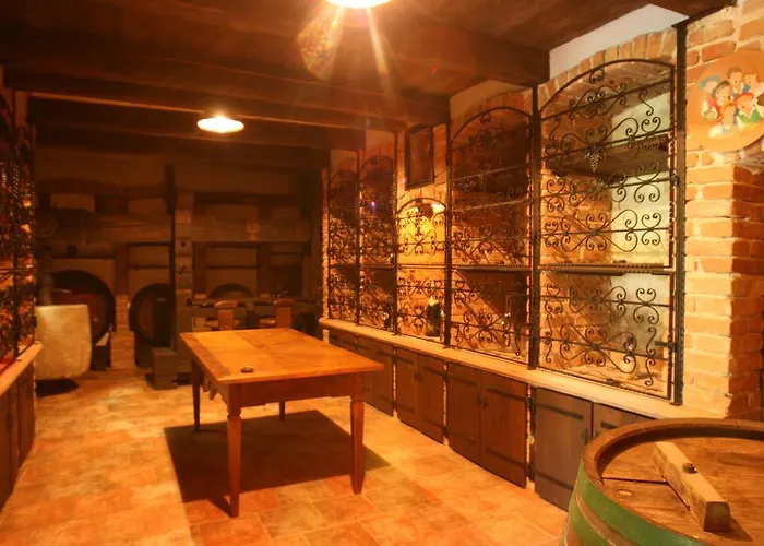 Les With Hot Tub & Sauna ヴィラ *