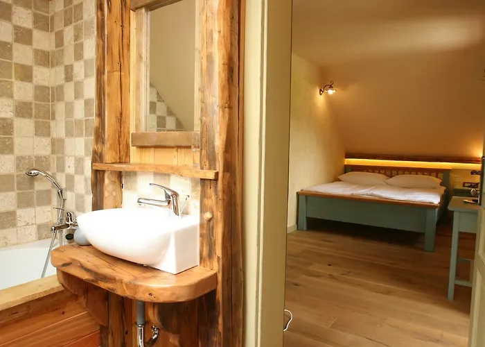 Les With Hot Tub & Sauna Brežice