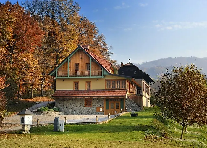 Les With Hot Tub & Sauna Brežice