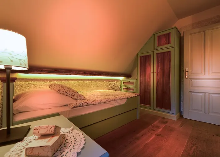 Les With Hot Tub & Sauna * Brežice