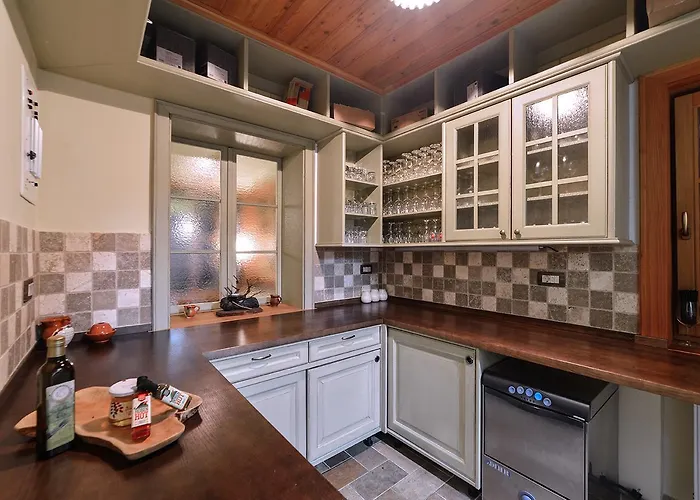 ヴィラ Les With Hot Tub & Sauna